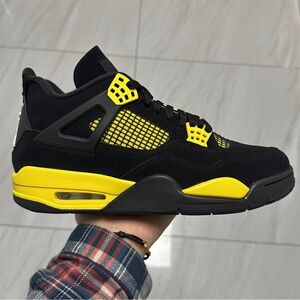 New Nike Air Jordan 4 Retro Thunder 2023 Black and Yellow DH6927-017 Men's